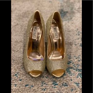 Badgley Mischka Gold/Silver Sequin Heels Size 6